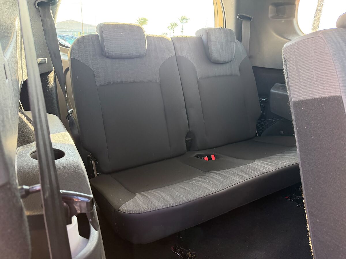 DACIA LODGY 1.5 DCI SPANISH LHD IN SPAIN ONLY 42000 MILES SUPERB 7 SEATS 2014